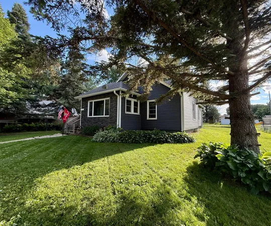 $255,000 | 125 2nd Avenue Northwest, Elgin, MN 55932