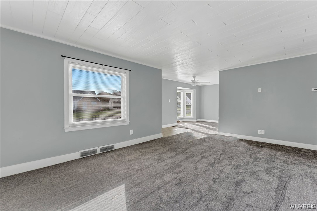 74 Leonard Post Drive Cheektowaga, NY 14211 - Photo 11 of 41