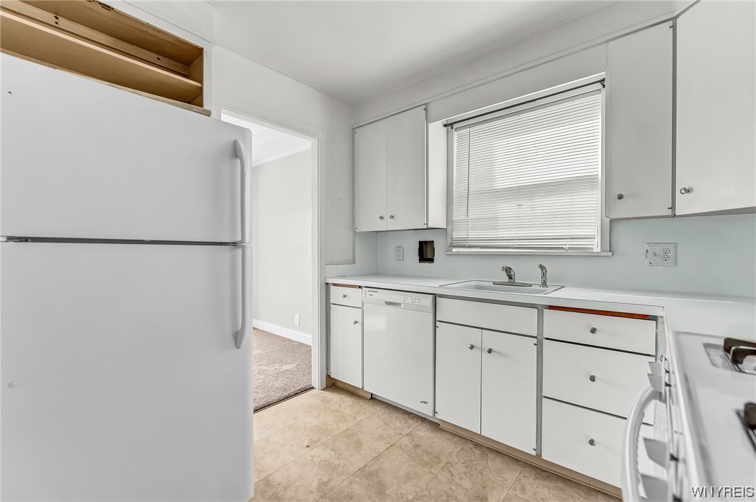 74 Leonard Post Drive Cheektowaga, NY 14211 - Photo 16 of 41