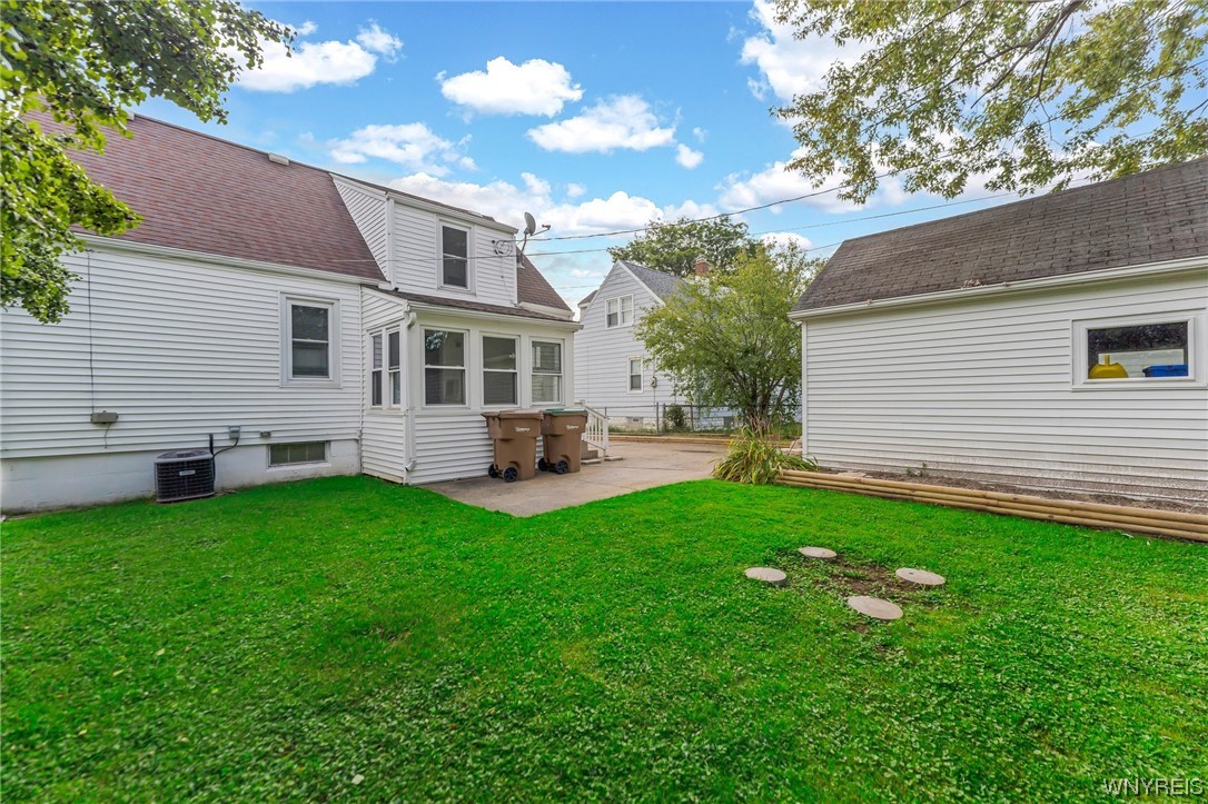 74 Leonard Post Drive Cheektowaga, NY 14211 - Photo 38 of 41