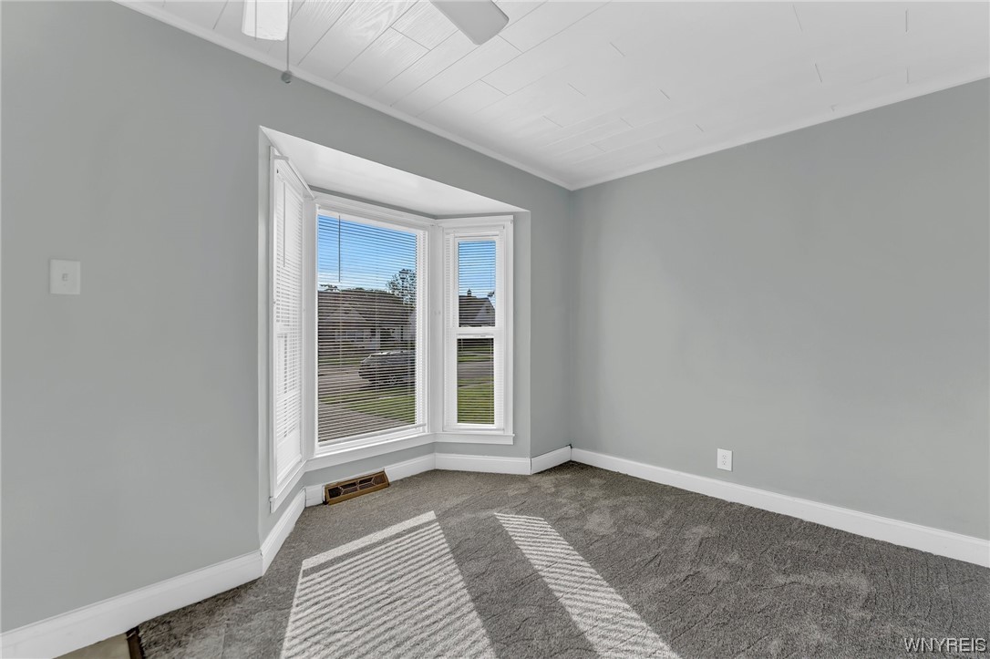 74 Leonard Post Drive Cheektowaga, NY 14211 - Photo 5 of 41