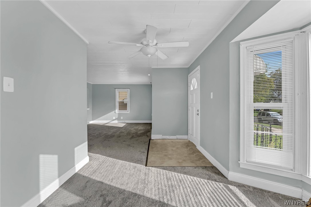 74 Leonard Post Drive Cheektowaga, NY 14211 - Photo 7 of 41