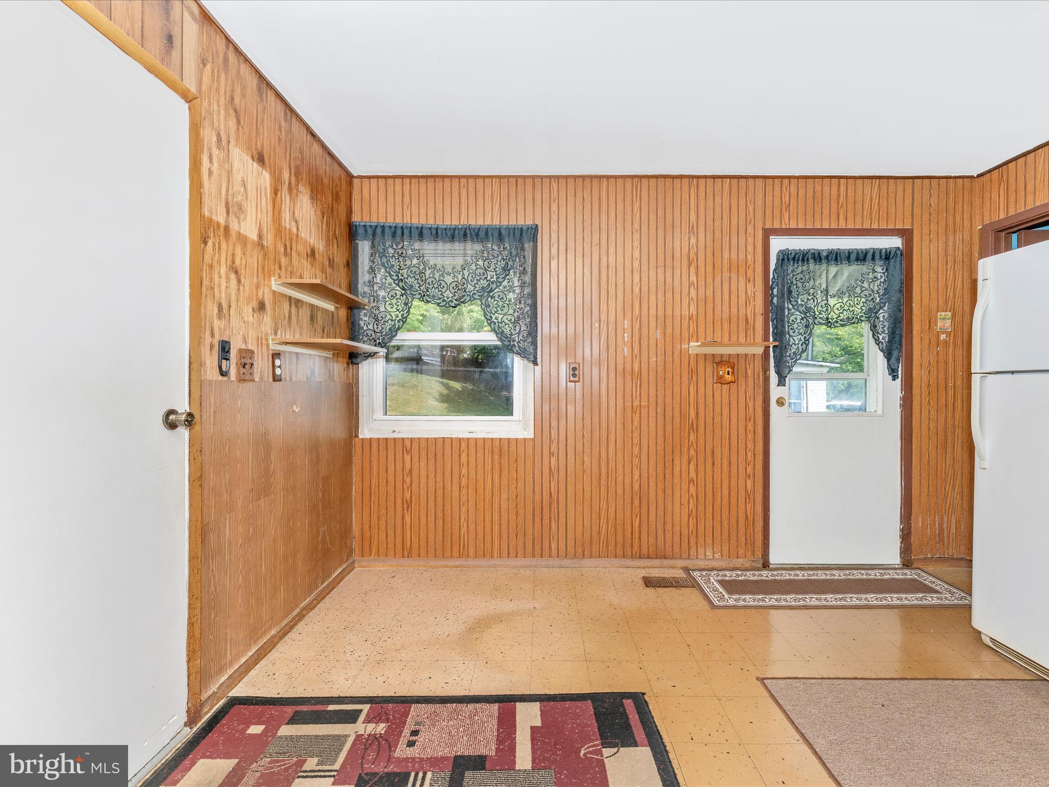 6094 Quartz Circle Frederick, MD 21702 - Photo 14 of 35 Dining Area
