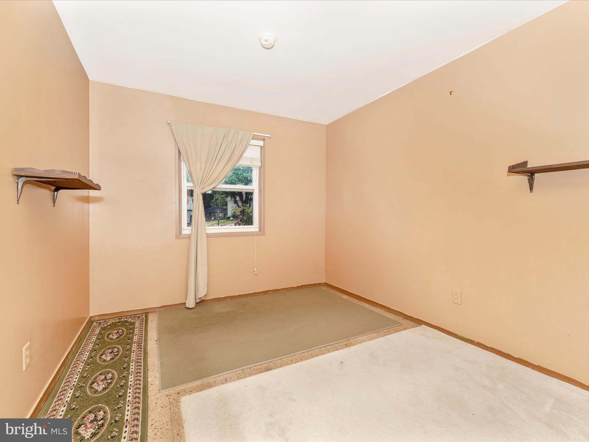 6094 Quartz Circle Frederick, MD 21702 - Photo 18 of 35 Bedroom 2