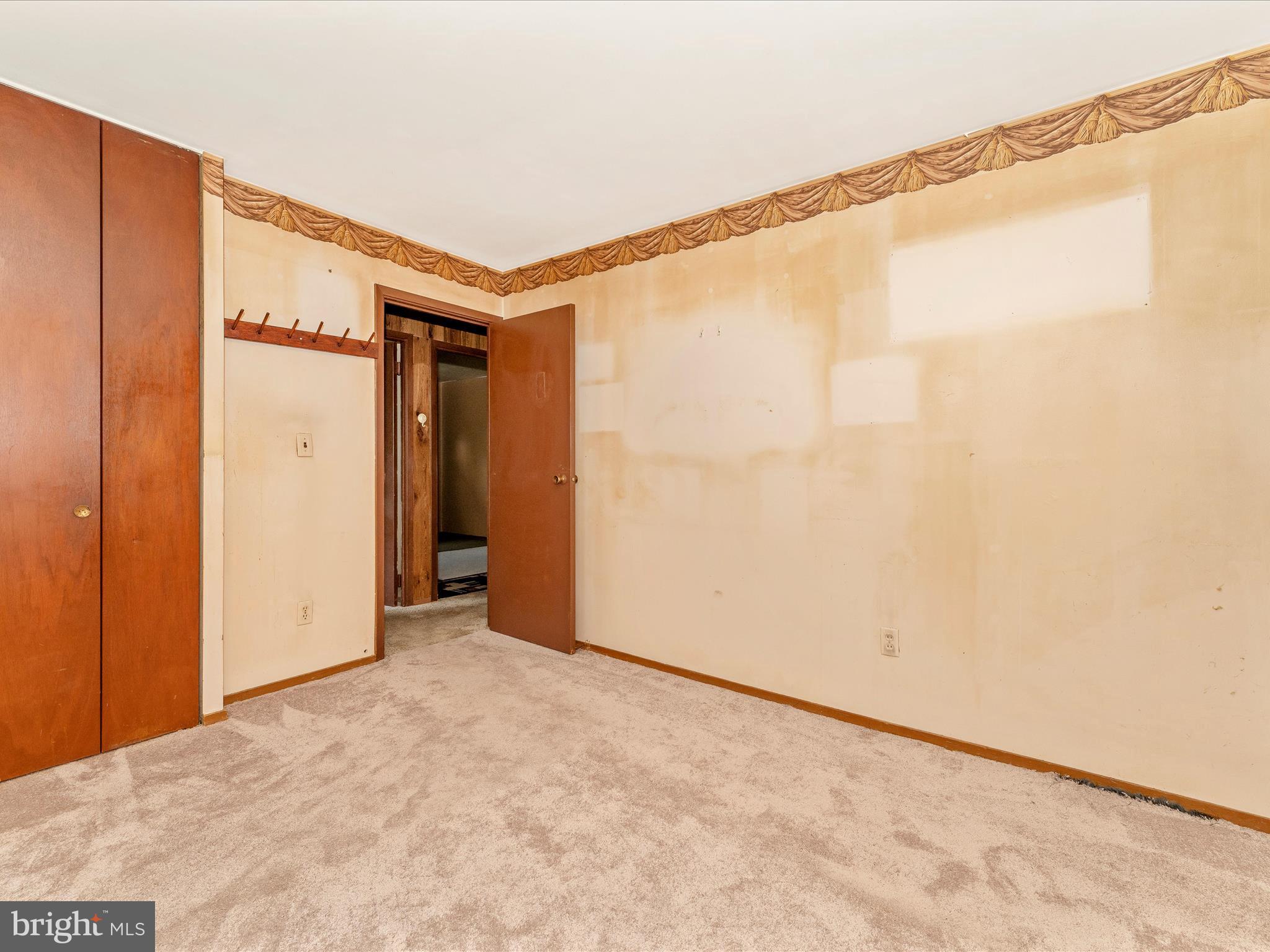 6094 Quartz Circle Frederick, MD 21702 - Photo 21 of 35 Bedroom 3