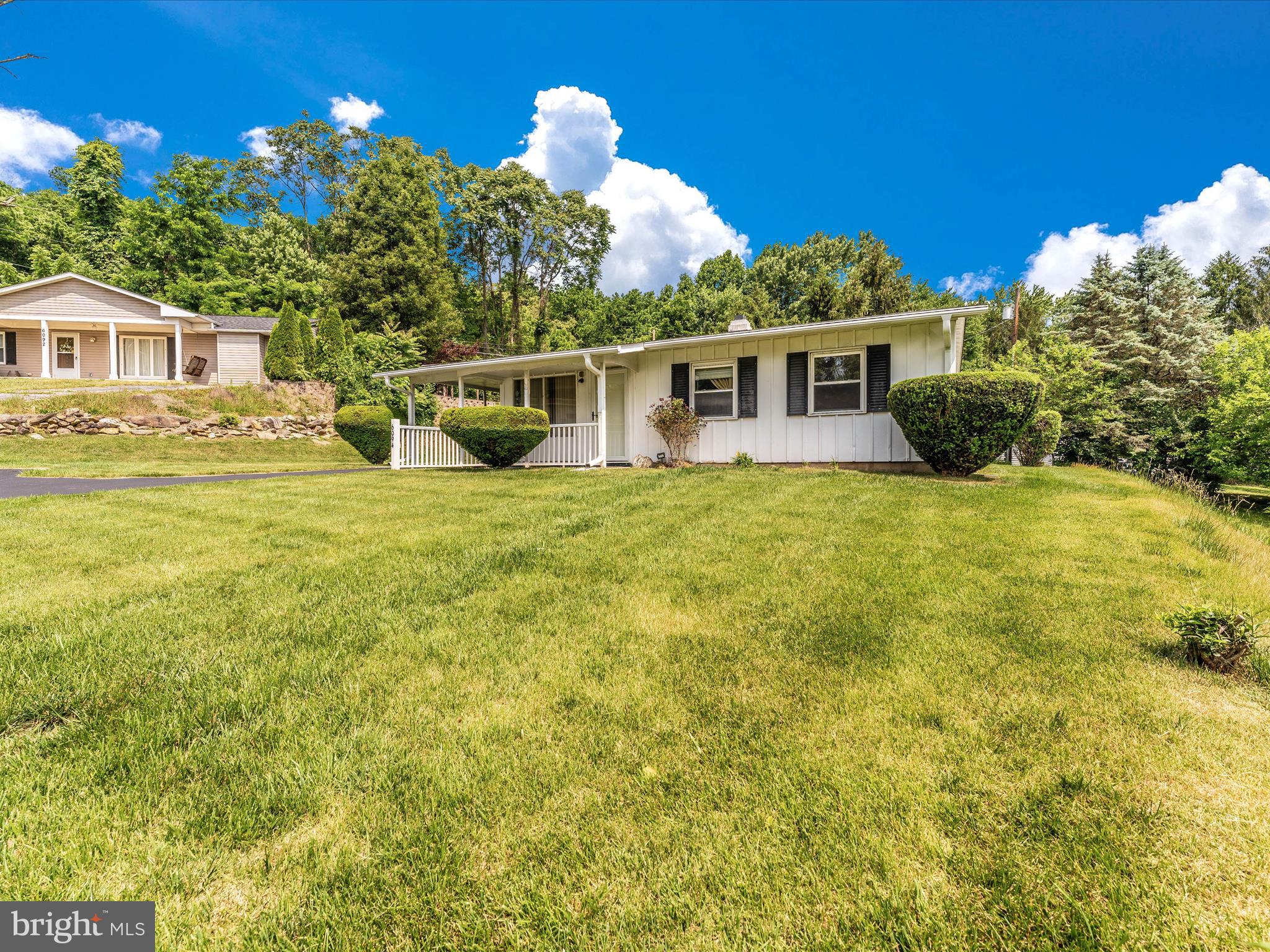 6094 Quartz Circle Frederick, MD 21702 - Photo 27 of 35 Exterior Front
