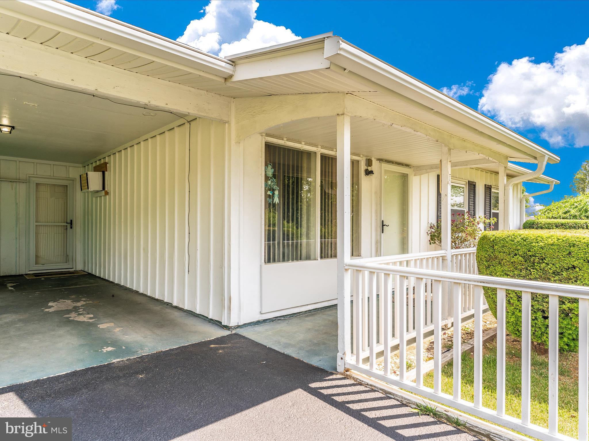 6094 Quartz Circle Frederick, MD 21702 - Photo 3 of 35 Exterior Front