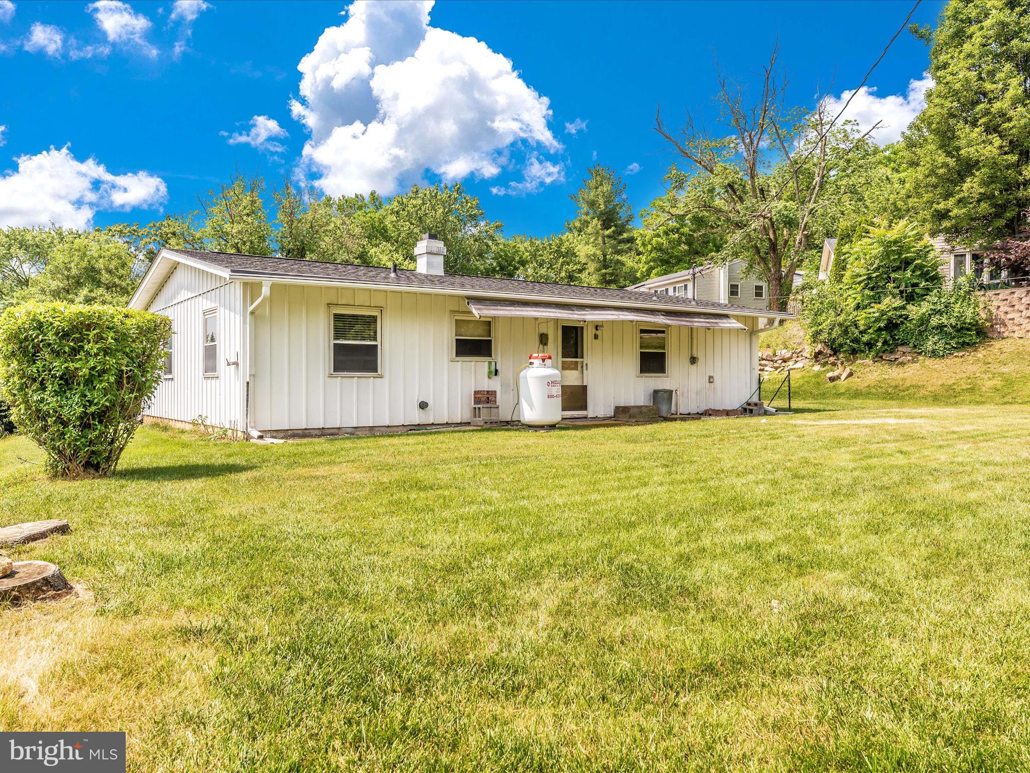6094 Quartz Circle Frederick, MD 21702 - Photo 31 of 35 Exterior Back