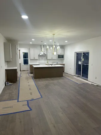 $639,900 | 447 Sandstone Street, Slinger, WI 53086