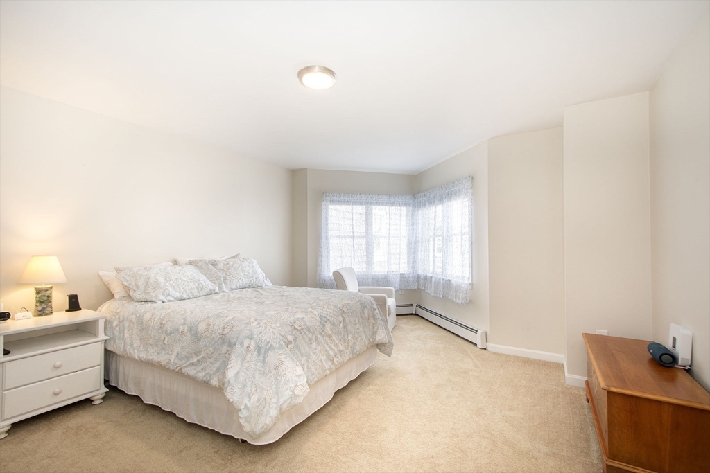 32 Commodore Court, Unit 32 Hull, MA 02045 - Photo 12 of 26