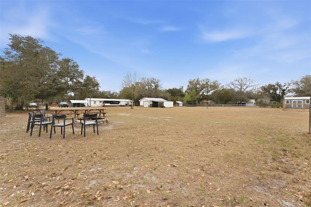 11040 Browning Road Lithia, FL 33547 - Photo 40 of 69 Gallery Image 40