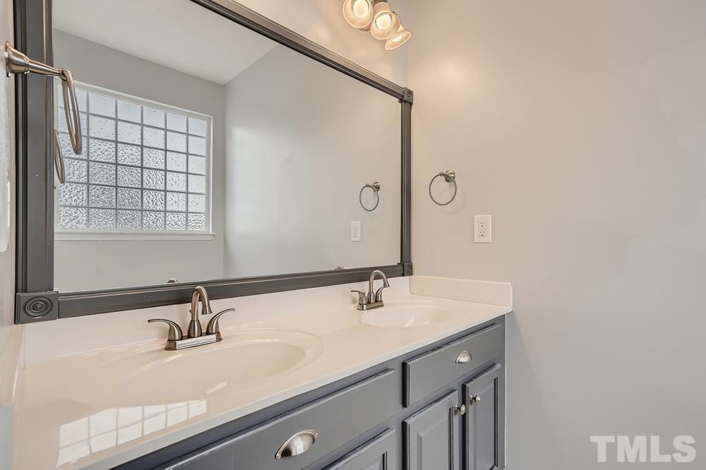 12400 Ashe Ridge Lane Durham, NC 27703 - Photo 16 of 28 Gallery Image 16