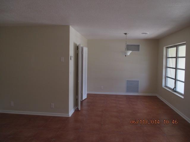 1012 Southwest 4th Street Boca Raton, FL 33486 - Photo 3 of 17 IMG_6409