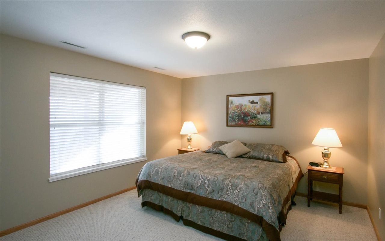 2802 Long Bluff Road Northeast Cedar Rapids, IA 52402 - Photo 24 of 25 Gallery Image 24