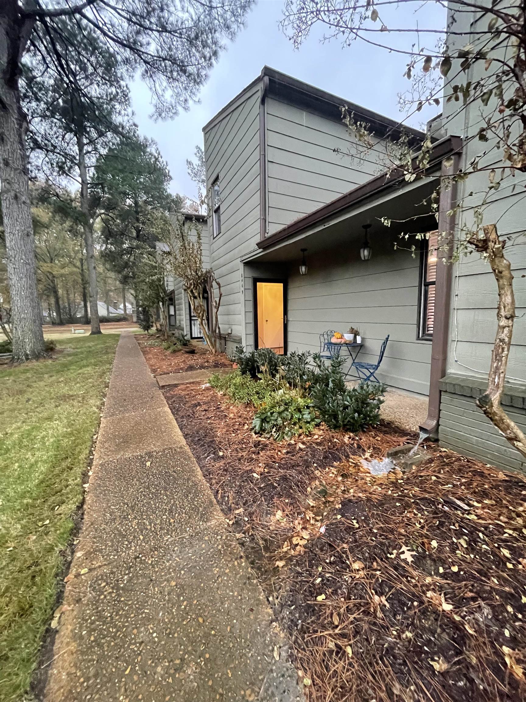8469 Rothchild Road, Unit 33 Germantown, TN 38139 - Photo 1 of 25 View of front of property with a yard