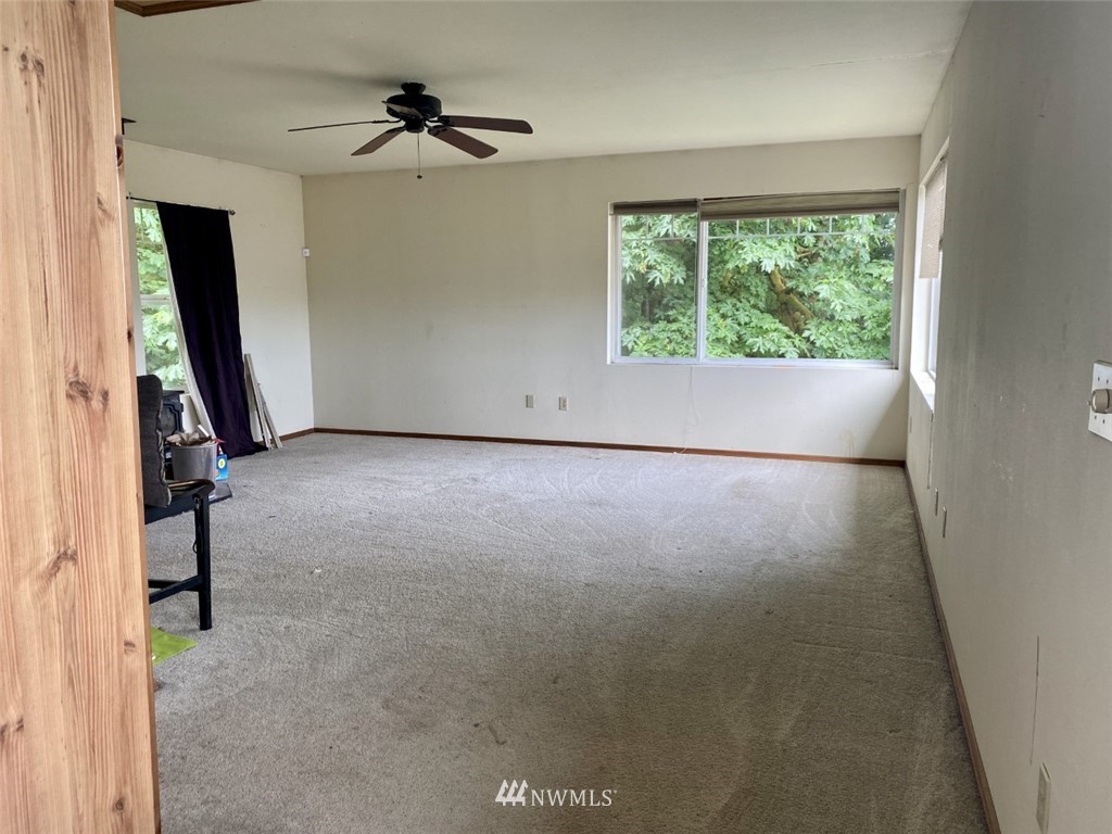10010 Lowell Larimer Road Everett, WA 98208 - Photo 13 of 18 Gallery Image 13