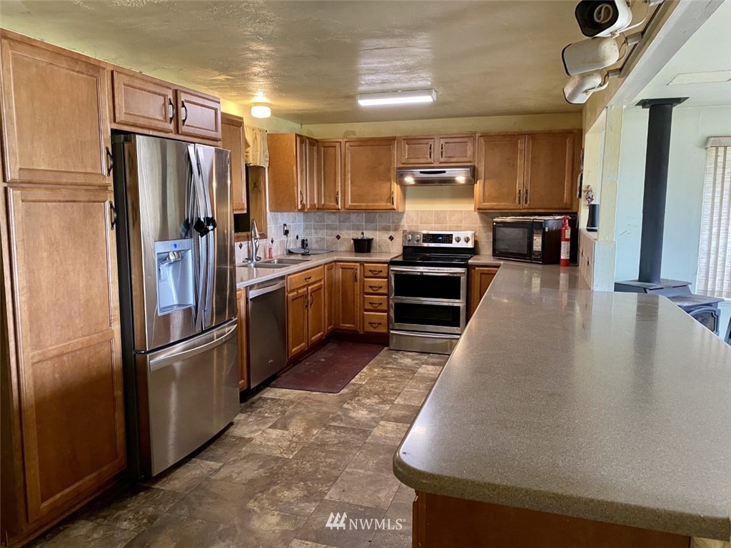 10010 Lowell Larimer Road Everett, WA 98208 - Photo 6 of 18 Gallery Image 6