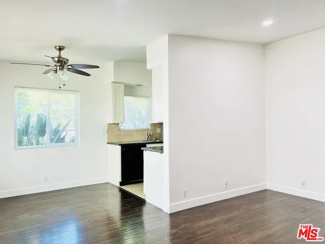 $2,395 | 10936 Hartsook Street, Unit A, North Hollywood, CA 91601