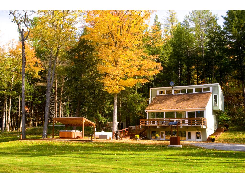 1022 Creek Road Bethel, VT 05032 - Photo 1 of 14