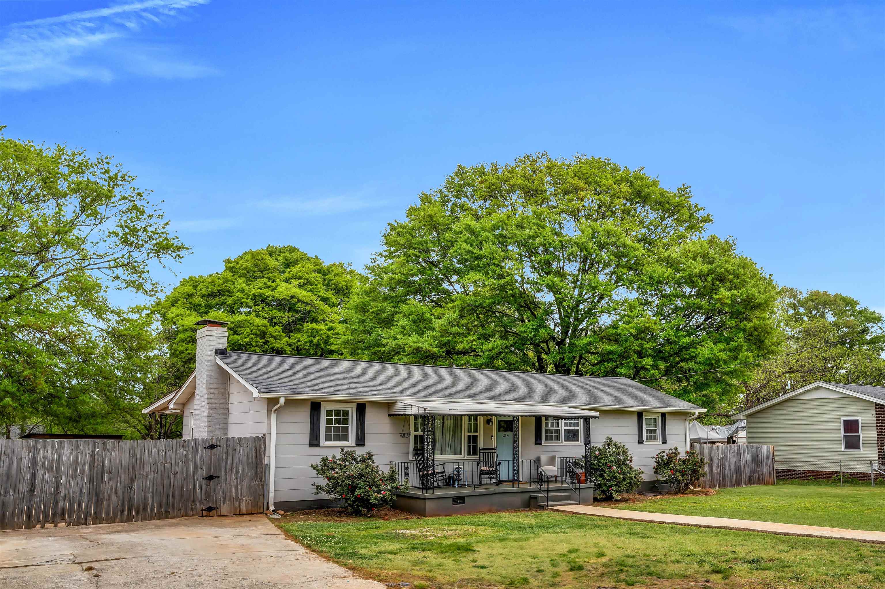 214 W Road Greer, SC 29650 - Photo 16 of 46