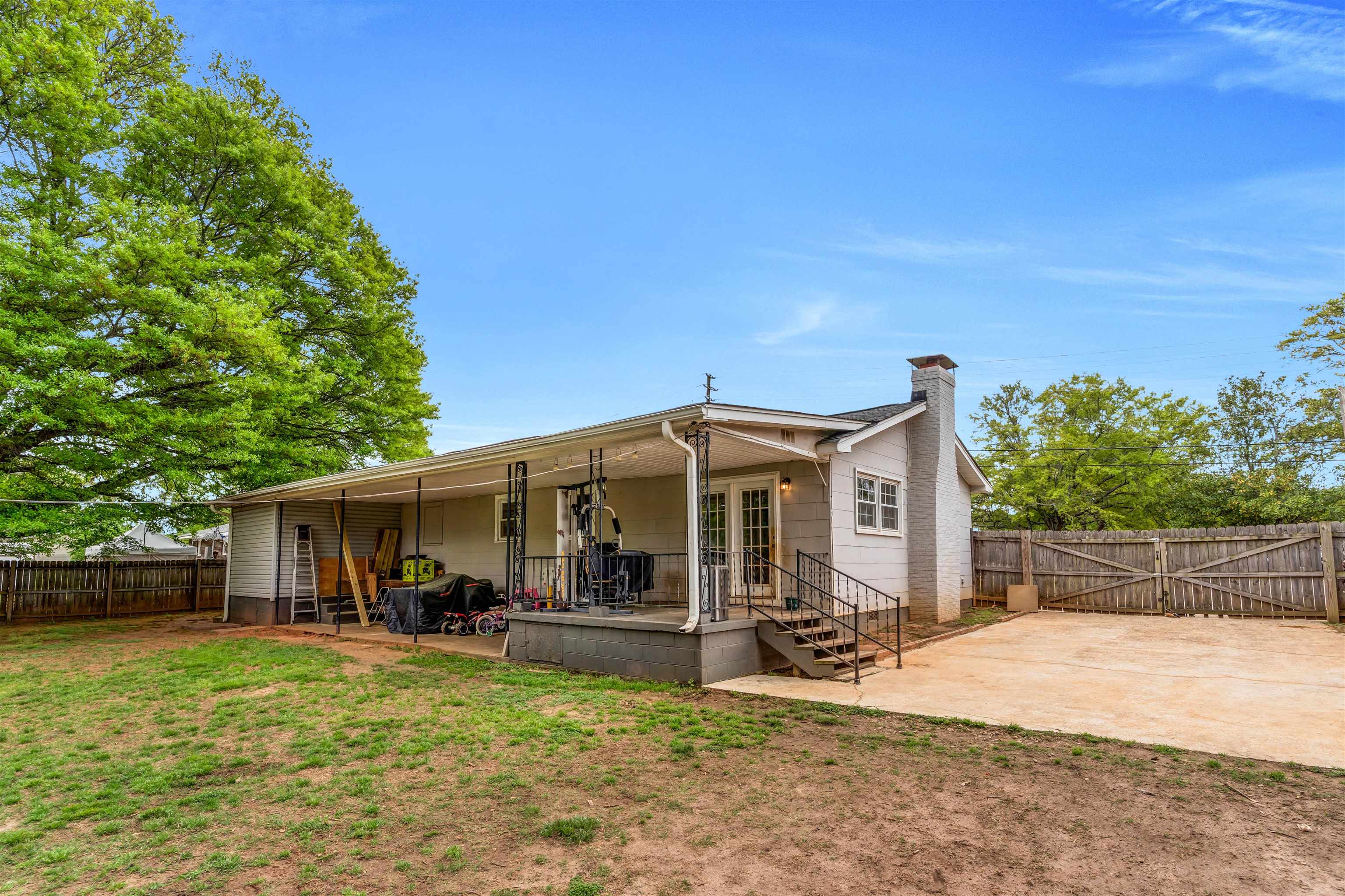 214 W Road Greer, SC 29650 - Photo 18 of 46