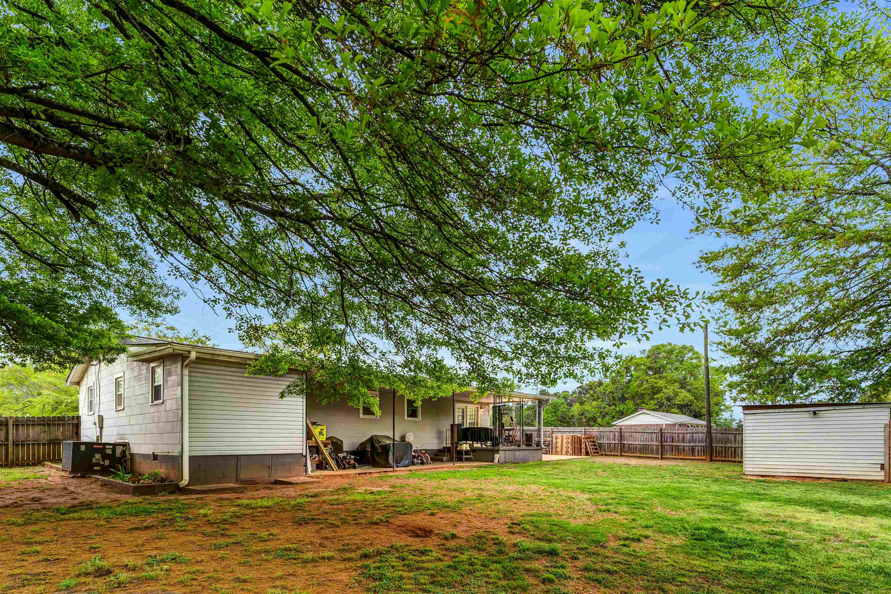 214 W Road Greer, SC 29650 - Photo 20 of 46