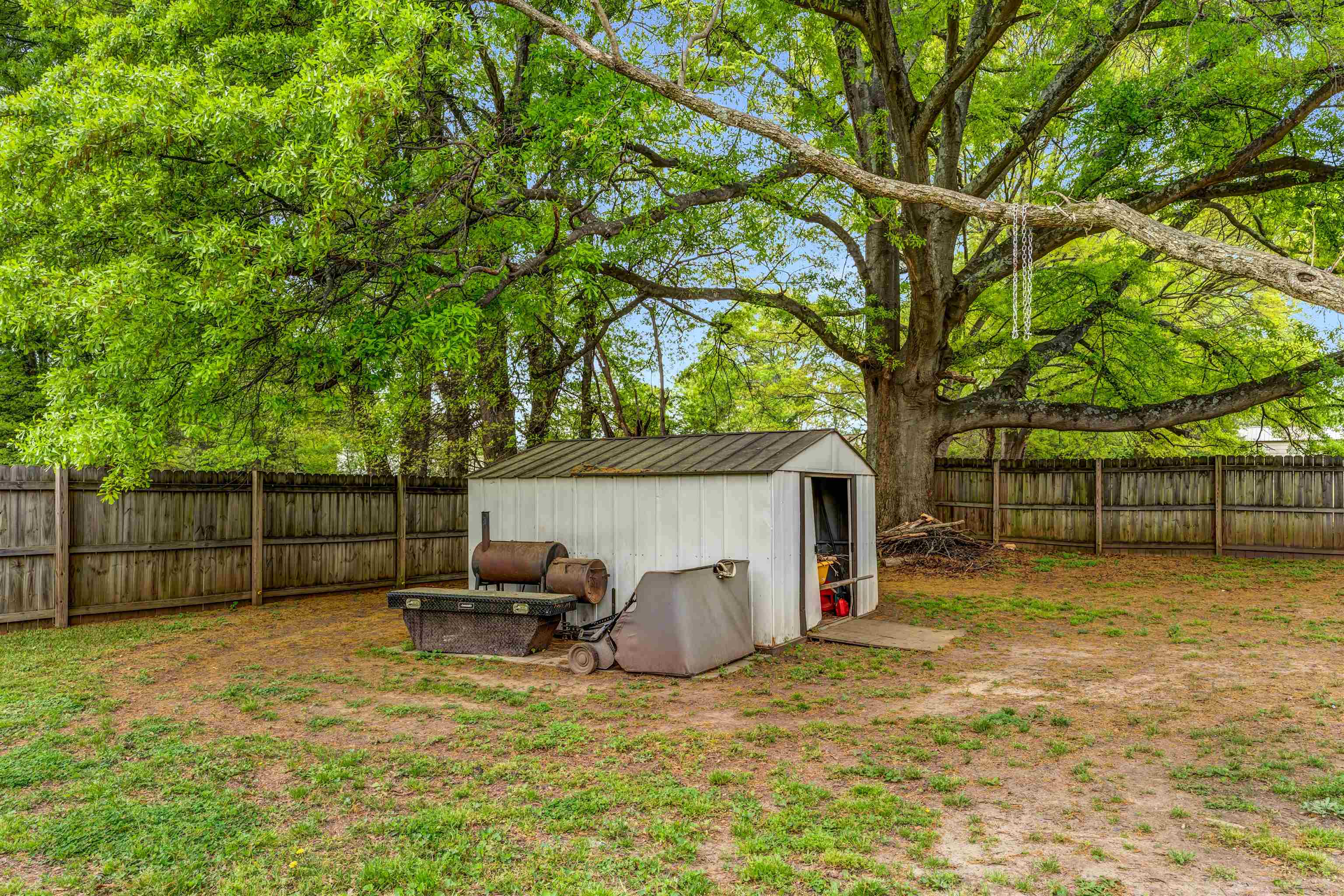 214 W Road Greer, SC 29650 - Photo 23 of 46