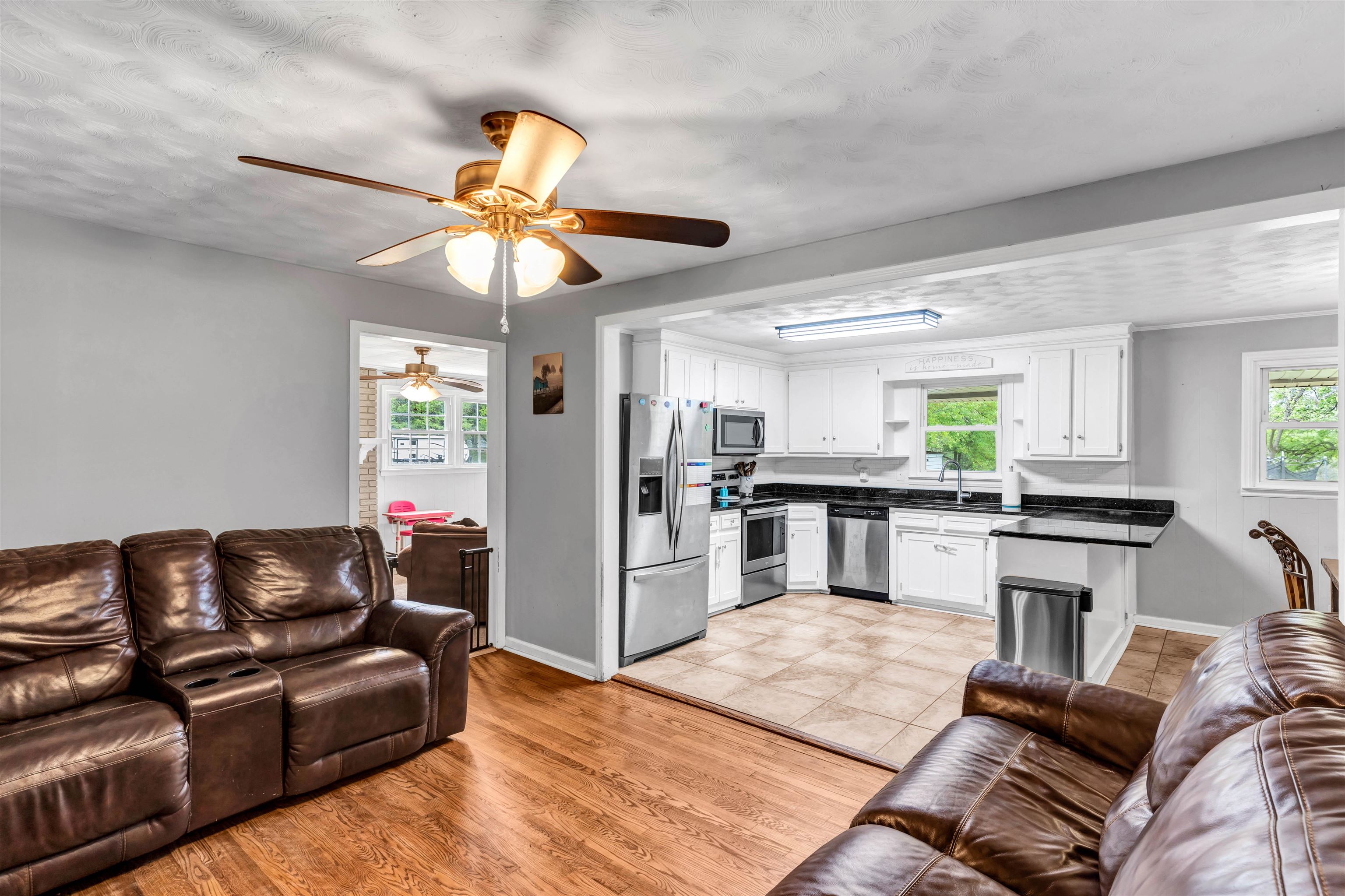 214 W Road Greer, SC 29650 - Photo 27 of 46