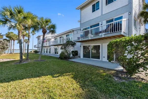 $2,500 | 1451 Gulf Boulevard, Unit 101, Clearwater Beach, FL 33767
