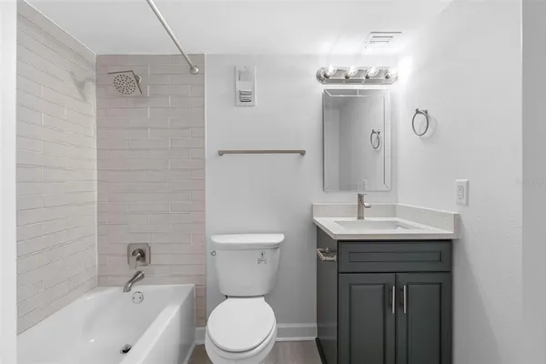 $2,500 | 1451 Gulf Boulevard, Unit 101, Clearwater Beach, FL 33767