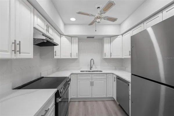 $2,500 | 1451 Gulf Boulevard, Unit 101, Clearwater Beach, FL 33767