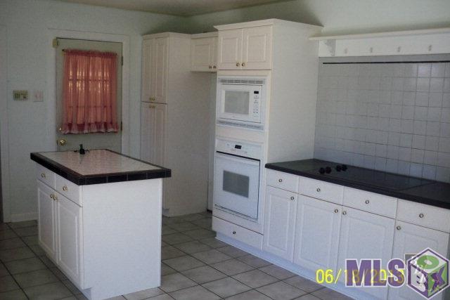 416 St Louis Street Raceland, LA 70394 - Photo 5 of 14 Kitchen 2