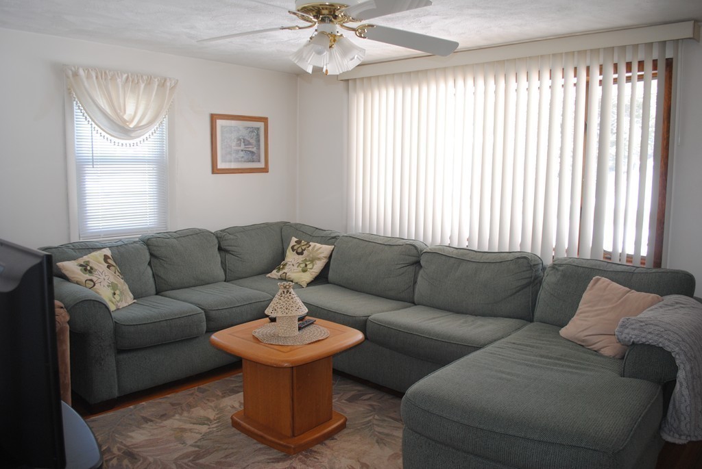 11 Sandra Road Walpole, MA 02032 - Photo 16 of 25 Gallery Image 16