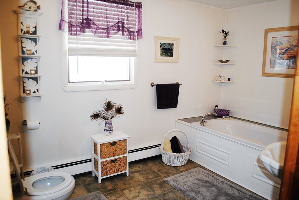 11 Sandra Road Walpole, MA 02032 - Photo 24 of 25 Gallery Image 24