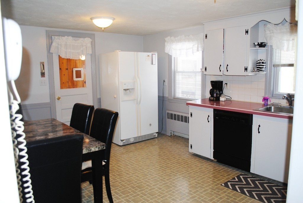 11 Sandra Road Walpole, MA 02032 - Photo 8 of 25 Gallery Image 8
