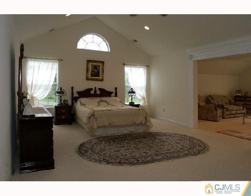 68 Rue Chagall Somerset, NJ 08873 - Photo 4 of 8 Gallery Image 4