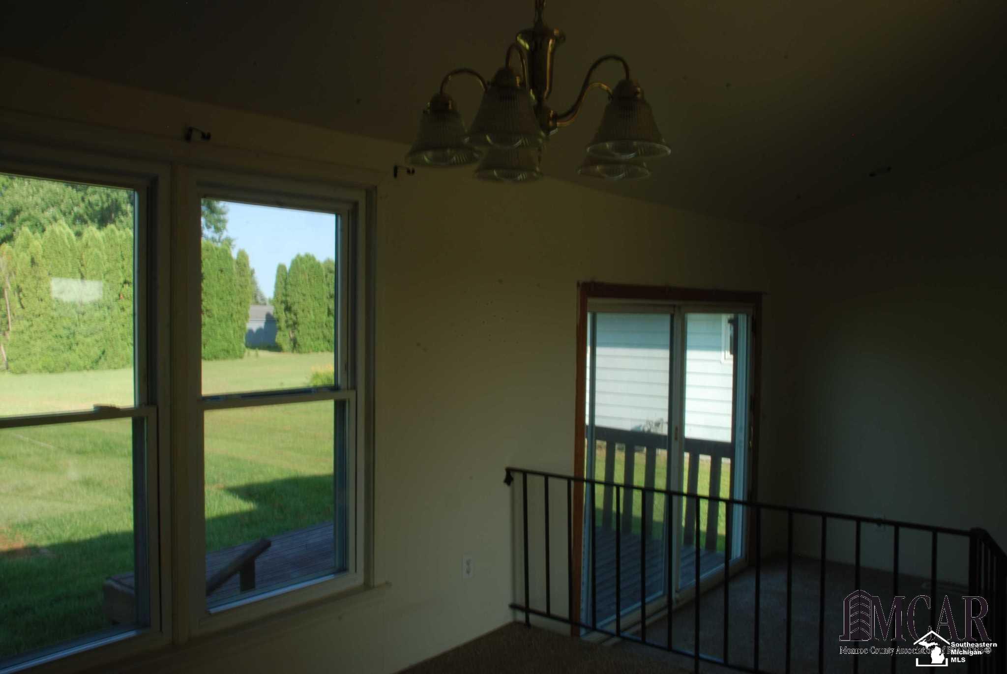 4647 Bluebush Road Monroe, MI 48162 - Photo 6 of 39
