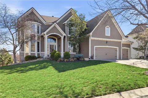 $850,000 | 20219 West 93rd Street, Lenexa, KS 66220