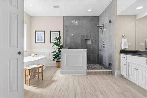 $850,000 | 20219 West 93rd Street, Lenexa, KS 66220