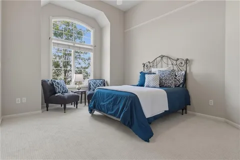 $850,000 | 20219 West 93rd Street, Lenexa, KS 66220