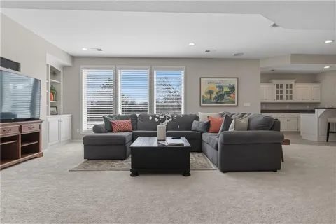 $850,000 | 20219 West 93rd Street, Lenexa, KS 66220