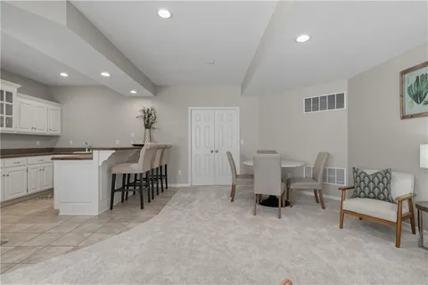 $850,000 | 20219 West 93rd Street, Lenexa, KS 66220