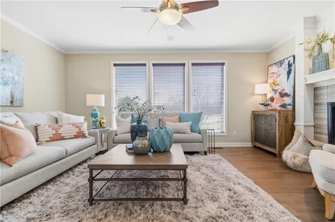 $850,000 | 20219 West 93rd Street, Lenexa, KS 66220