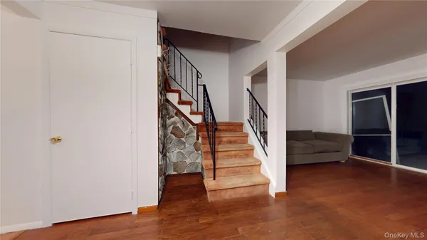 $275,000 | 421 Rakov Road, Maybrook, NY 12543