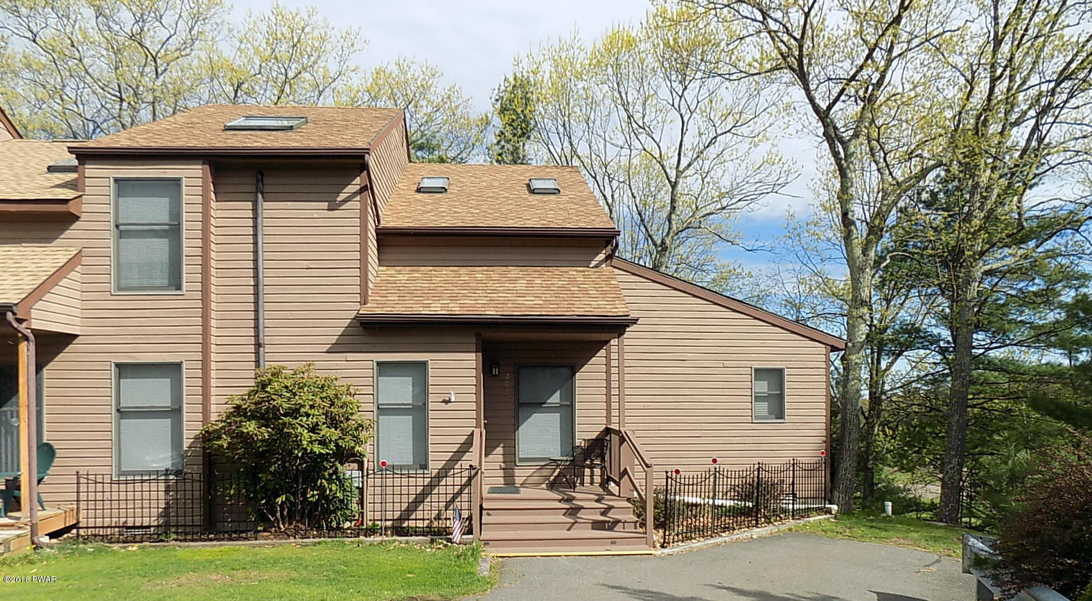 203 Shiny Mountain Road Greentown, PA 18426 - Photo 3 of 52