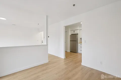 $370,000 | 1304 Sayre Drive, Plainsboro, NJ 08540