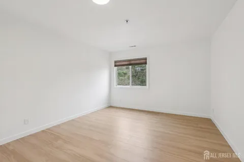 $370,000 | 1304 Sayre Drive, Plainsboro, NJ 08540