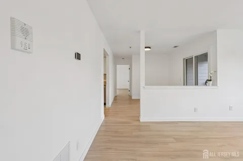 $370,000 | 1304 Sayre Drive, Plainsboro, NJ 08540