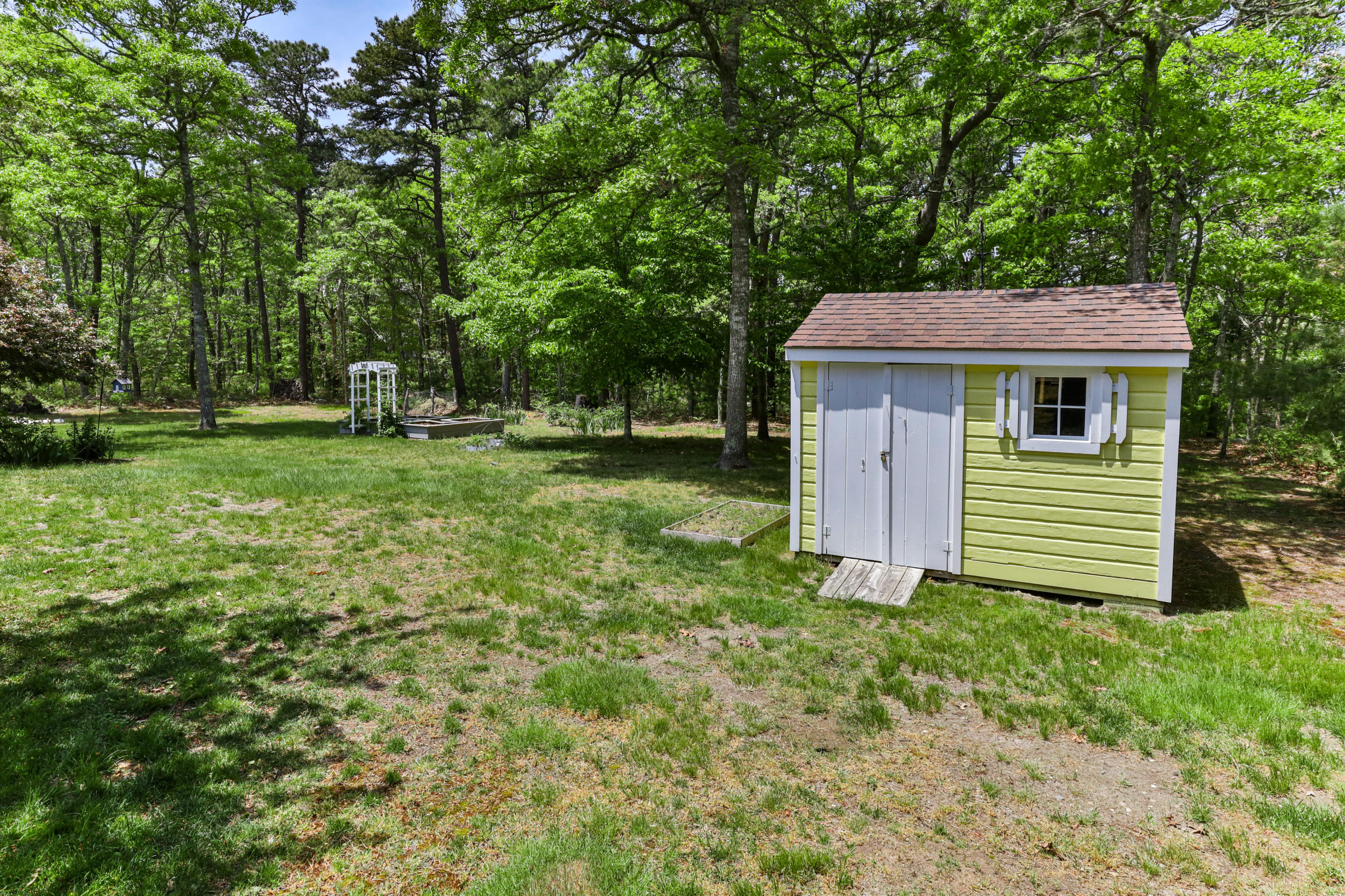 12 Spruce Grove Road Harwich, MA 02645 - Photo 31 of 31 12SprLR-34