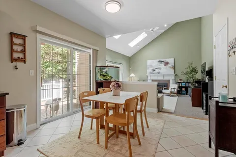 $1,095,000 | 60 Sugar Road, Bolton, MA 01740